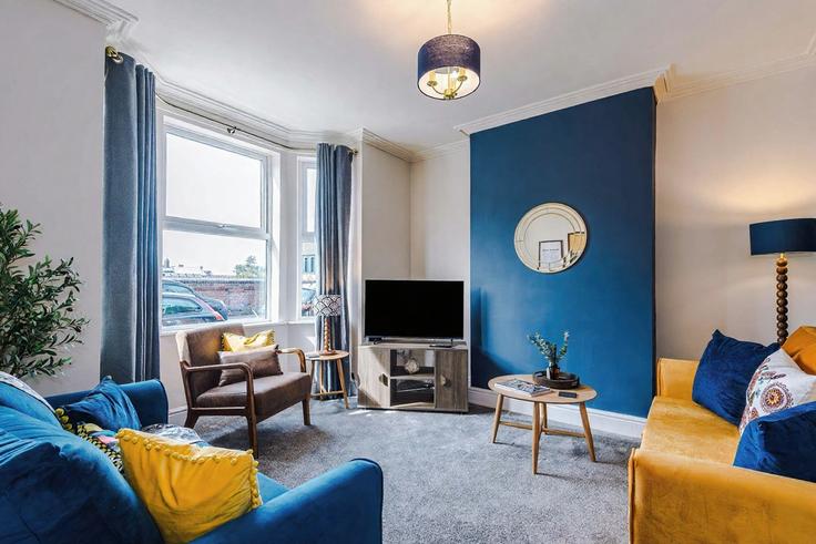 Chester, Chester에 위치한 Building Lightfoot Street - 53-degrees-property - 1630381 유닛의 세련된 인테리어가 돋보이는 거실 Chester, Chester에 위치한 Building Lightfoot Street - 53-degrees-property - 1630381 유닛의 세련된 인테리어가 돋보이는 거실