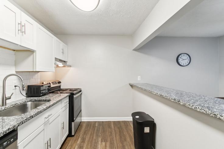 2 apartamento de un dormitorio amueblado en Emerald Sky Drive 1258265P , Vinings, Vinings, foto 15