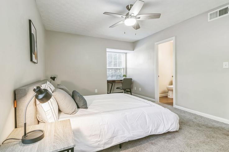 2 apartamento de un dormitorio amueblado en Emerald Sky Drive 1258265P , Vinings, Vinings, foto 7