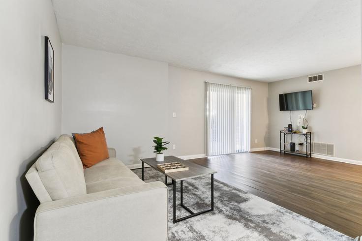 2 apartamento de un dormitorio amueblado en Emerald Sky Drive 1258265P , Vinings, Vinings, foto 1 2 apartamento de un dormitorio amueblado en Emerald Sky Drive 1258265P , Vinings, Vinings, foto 1