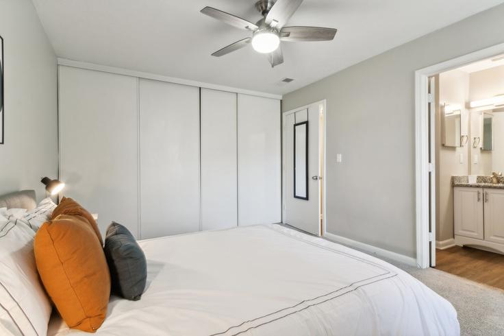 2 apartamento de un dormitorio amueblado en Emerald Sky Drive 1258265P , Vinings, Vinings, foto 9