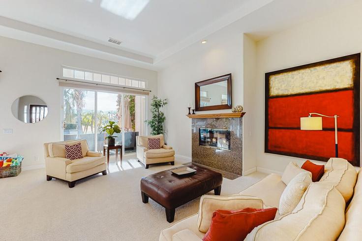Elegante sala de estar con mobiliario moderno en un apartamento en Building Calle Del Norte - acme-phx-scottdale-az-llc - 1636195 en Rancho Mirage, Rancho Mirage Elegante sala de estar con mobiliario moderno en un apartamento en Building Calle Del Norte - acme-phx-scottdale-az-llc - 1636195 en Rancho Mirage, Rancho Mirage