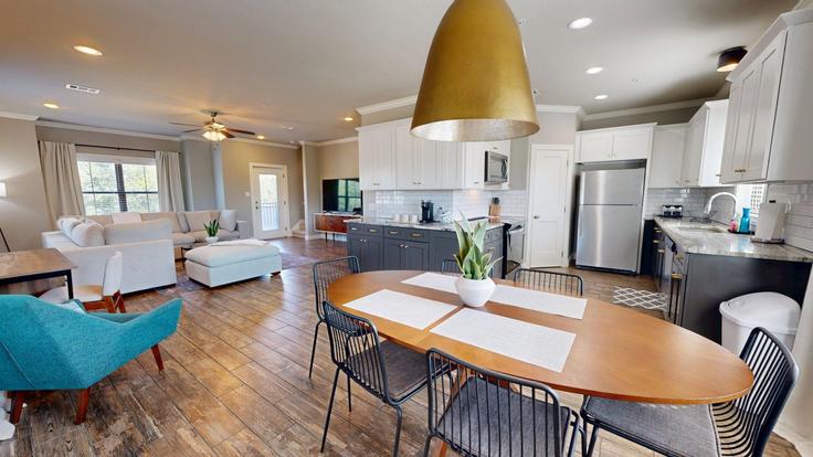 Elegant gestaltetes Wohnzimmer mit moderner Einrichtung in einer Wohnung im Building Clay Street - aggieland-vacation-rentals - 1328091 in Bryan, Bryan Elegant gestaltetes Wohnzimmer mit moderner Einrichtung in einer Wohnung im Building Clay Street - aggieland-vacation-rentals - 1328091 in Bryan, Bryan