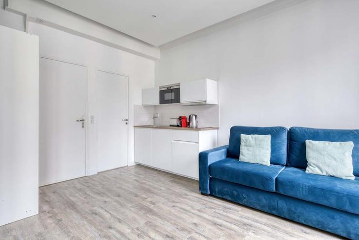 Building Rue de Turenne - airbnyou - 1068321 - PAR adresindeki bir dairede modern mobilyalarla zarif bir şekilde tasarlanmış oturma odası 3rd arrondissement, Paris Building Rue de Turenne - airbnyou - 1068321 - PAR adresindeki bir dairede modern mobilyalarla zarif bir şekilde tasarlanmış oturma odası 3rd arrondissement, Paris
