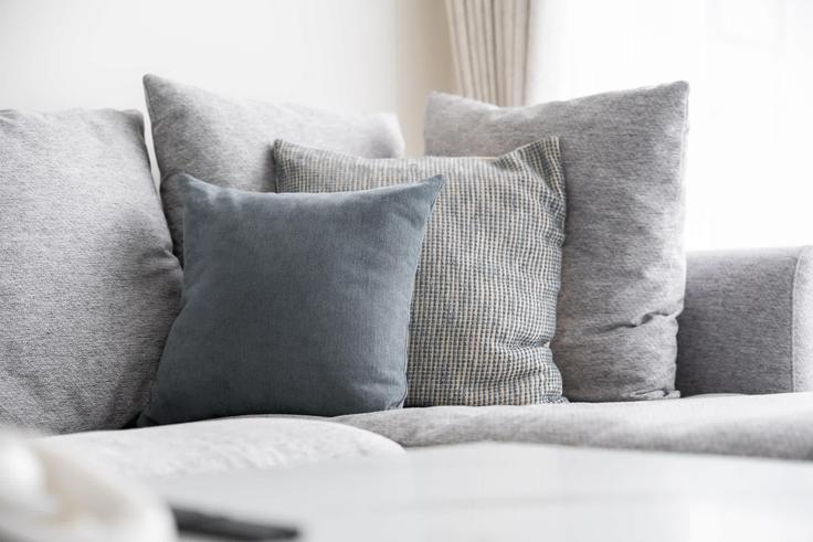 Jumeirah Village, Dubai 소재 Building Binghatti Corner - airdxb - 1061301 - DXB 유닛에 마련된, 현대적인 가구로 꾸며진 우아한 디자인의 거실 Jumeirah Village, Dubai 소재 Building Binghatti Corner - airdxb - 1061301 - DXB 유닛에 마련된, 현대적인 가구로 꾸며진 우아한 디자인의 거실