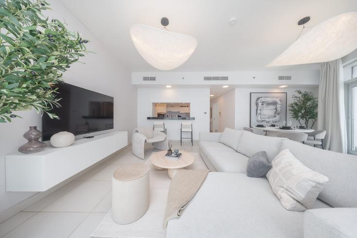 Building Lofts West Tower - airdxb - 1243844 - DXB adresindeki bir dairede modern mobilyalarla zarif bir şekilde tasarlanmış oturma odası Downtown Dubai, Dubai Building Lofts West Tower - airdxb - 1243844 - DXB adresindeki bir dairede modern mobilyalarla zarif bir şekilde tasarlanmış oturma odası Downtown Dubai, Dubai