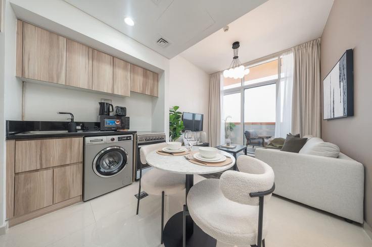 1 apartamento de un dormitorio amueblado en Hessa Street 1259374P , Dubai, Dubai, foto 1