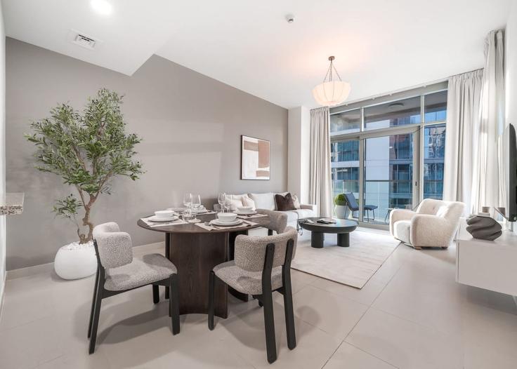 Downtown Dubai, Dubai에 위치한 Building Burj Khalifa Boulevard - airdxb - 1346925 아파트의 세련된 인테리어가 돋보이는 거실