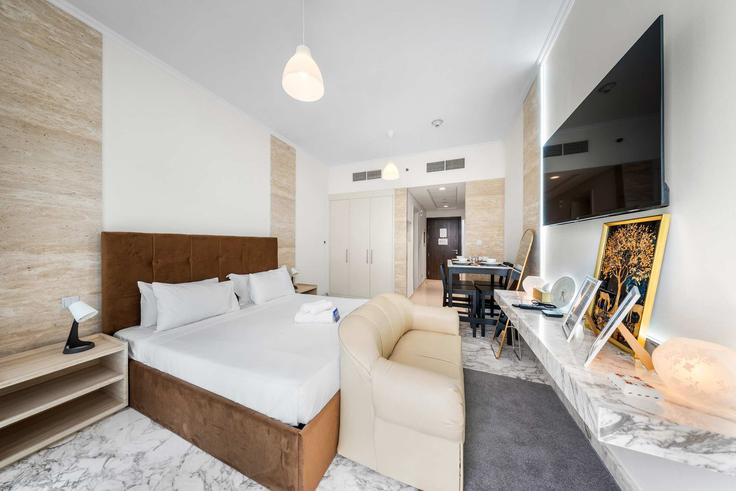 Dubai Al Hebiah Third에 위치한 Tariaq Bedon Esm 1374240P의 가구가 완비된 스튜디오 유닛, 사진 1