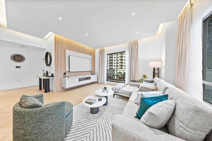 Elegant gestaltetes Wohnzimmer mit moderner Einrichtung in einer Wohnung im Building Tariaq Bedon Esm - airdxb - 1404249 in Downtown Dubai, Dubai