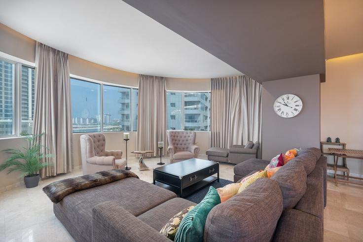 KG Tower 1030355P, Dubai Marina, Dubai에 위치한 4베드룸 풀퍼니시드 유닛, 사진 1