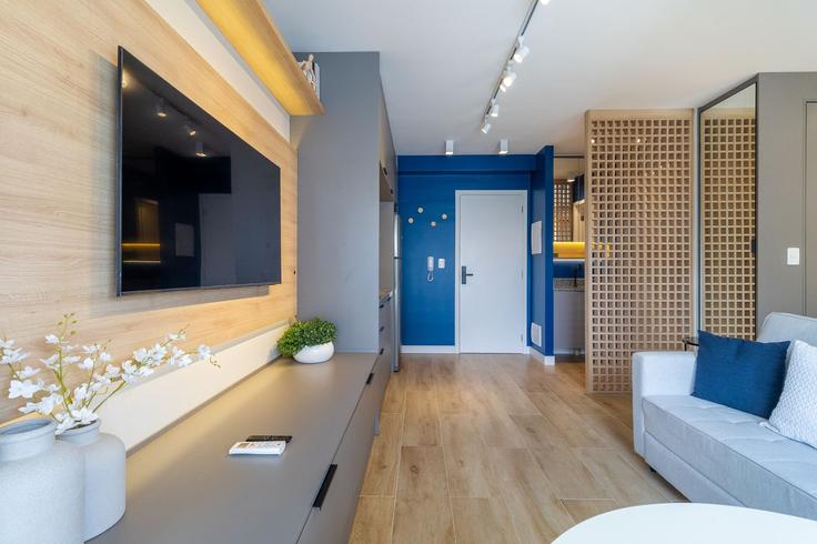 São Paulo PinheirosのBuilding Avenida Eusébio Matoso - akile-homes - 1459291のアパートメントにある、モダンな家具を備えたエレガントなデザインのリビングルーム