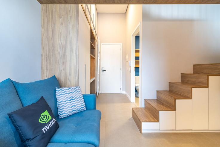 São Paulo PinheirosのBuilding Rua Oscar Freire - akile-homes - 1459370のアパートメントにある、モダンな家具を備えたエレガントなデザインのリビングルーム