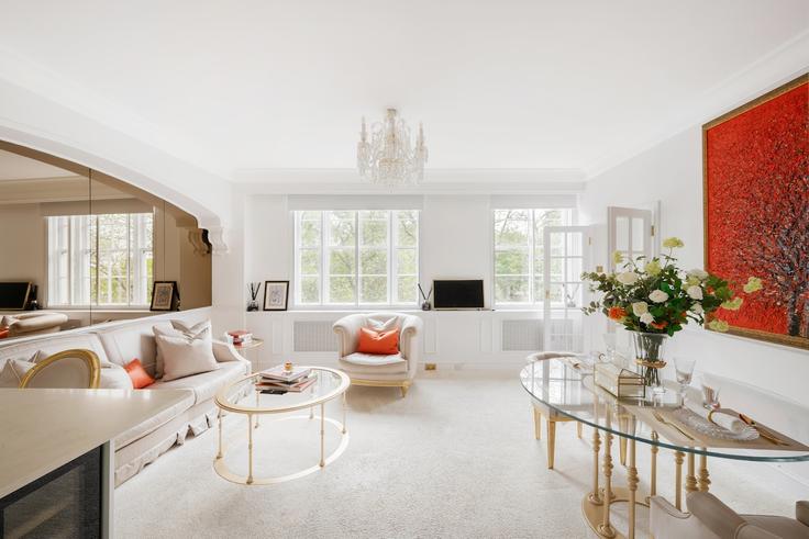 Sala de estar elegantemente projetada com móveis modernos em um apartamento no Building Dunraven Street - alesestate - 1647286 em City of Westminster, London Sala de estar elegantemente projetada com móveis modernos em um apartamento no Building Dunraven Street - alesestate - 1647286 em City of Westminster, London