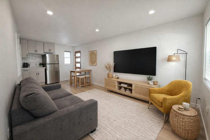 San Diego San DiegoのBuilding Missouri Street - allurahomes - 1537406のアパートメントにある、モダンな家具を備えたエレガントなデザインのリビングルーム