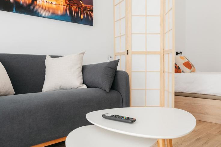 Building Carrer de l'Uruguai - almazan-real-estate-slu - 1073986 - MAD adresindeki bir dairede modern mobilyalarla zarif bir şekilde tasarlanmış oturma odası Jesús, Valencia Building Carrer de l'Uruguai - almazan-real-estate-slu - 1073986 - MAD adresindeki bir dairede modern mobilyalarla zarif bir şekilde tasarlanmış oturma odası Jesús, Valencia