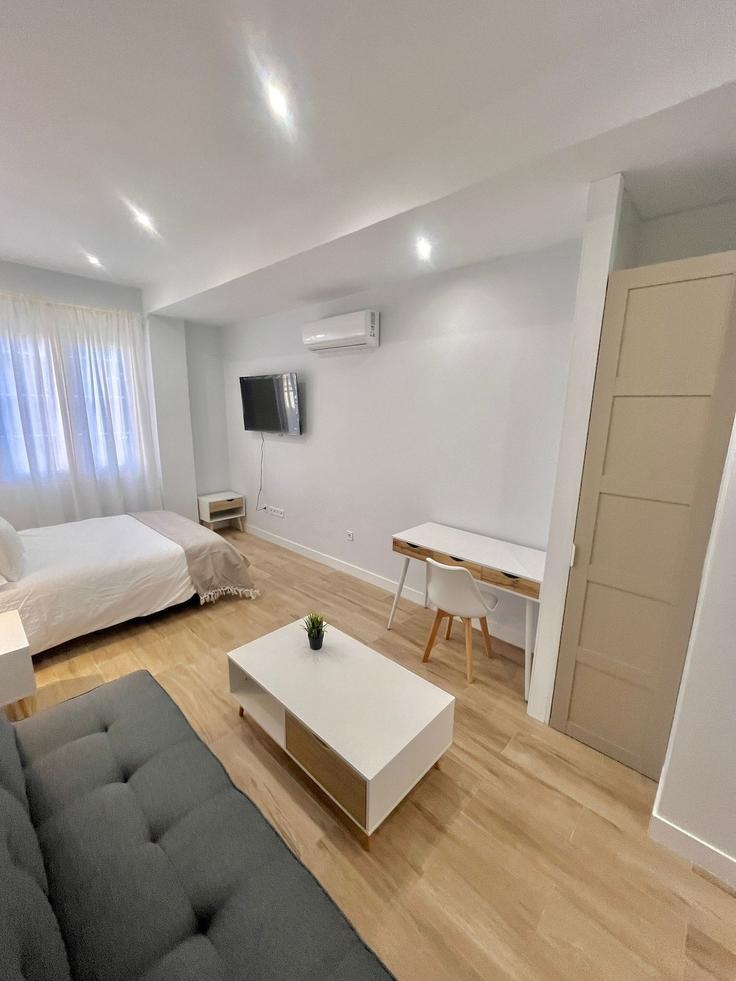 Studio amueblado en Calle de Torregrosa 1268709P , Hortaleza, Madrid, foto 1