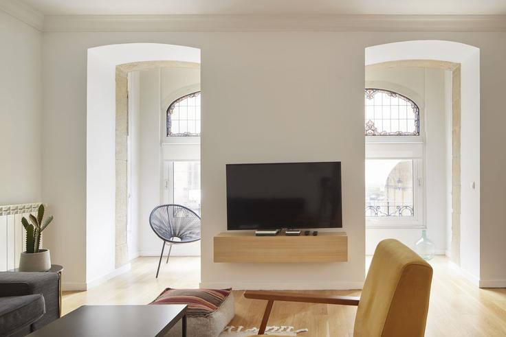 Salle de séjour élégante avec mobilier moderne dans un appartement à Building Idiakez Kalea - always-easy-sl - 1352348 à Donostia / San Sebastián, Donostia / San Sebastián Salle de séjour élégante avec mobilier moderne dans un appartement à Building Idiakez Kalea - always-easy-sl - 1352348 à Donostia / San Sebastián, Donostia / San Sebastián