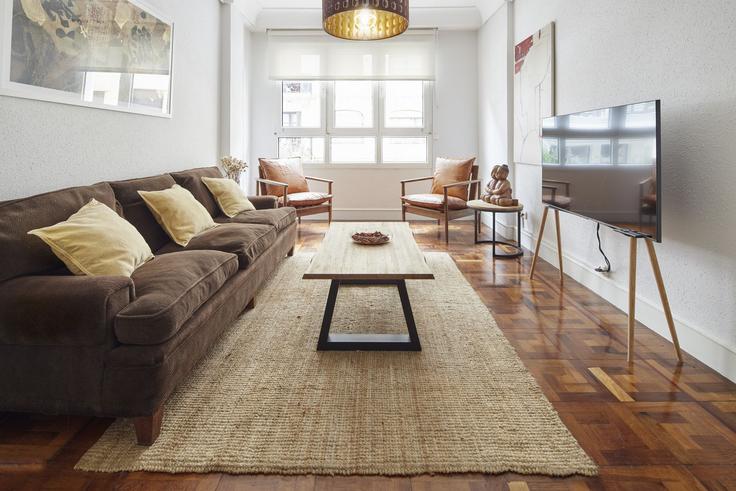 Salle de séjour élégante avec mobilier moderne dans un appartement à Building Padre Larroca Kalea - always-easy-sl - 1345365 à Donostia / San Sebastián, Donostia / San Sebastián Salle de séjour élégante avec mobilier moderne dans un appartement à Building Padre Larroca Kalea - always-easy-sl - 1345365 à Donostia / San Sebastián, Donostia / San Sebastián