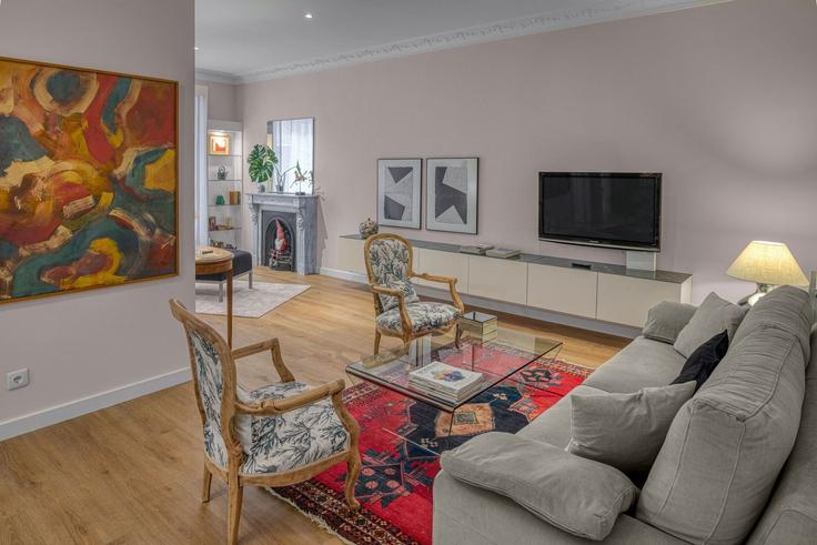 Salle de séjour élégante avec mobilier moderne dans un appartement à Building Urbieta Kalea - always-easy-sl - 1352347 à Donostia / San Sebastián, Donostia / San Sebastián Salle de séjour élégante avec mobilier moderne dans un appartement à Building Urbieta Kalea - always-easy-sl - 1352347 à Donostia / San Sebastián, Donostia / San Sebastián