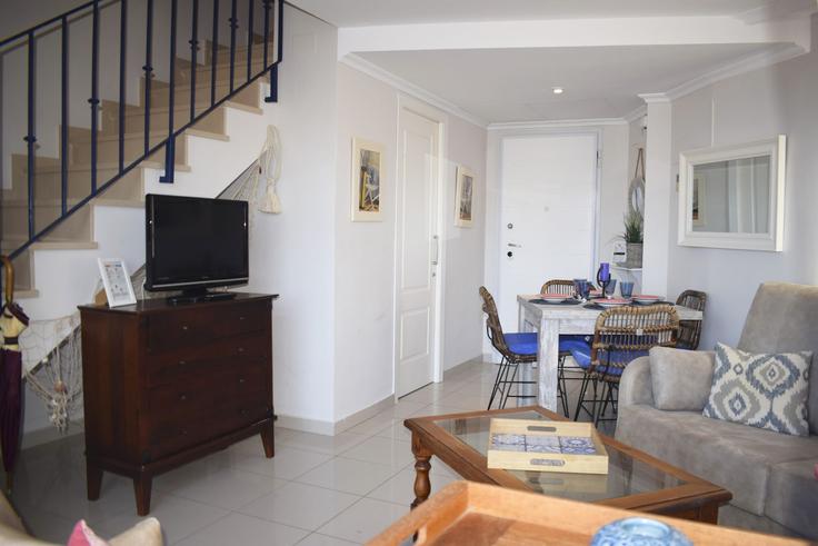 Dénia, Dénia에 위치한 Building Carrer Mar Mediterrània - anacasa-inmobiliaria - 1332357 아파트의 세련된 인테리어가 돋보이는 거실 Dénia, Dénia에 위치한 Building Carrer Mar Mediterrània - anacasa-inmobiliaria - 1332357 아파트의 세련된 인테리어가 돋보이는 거실