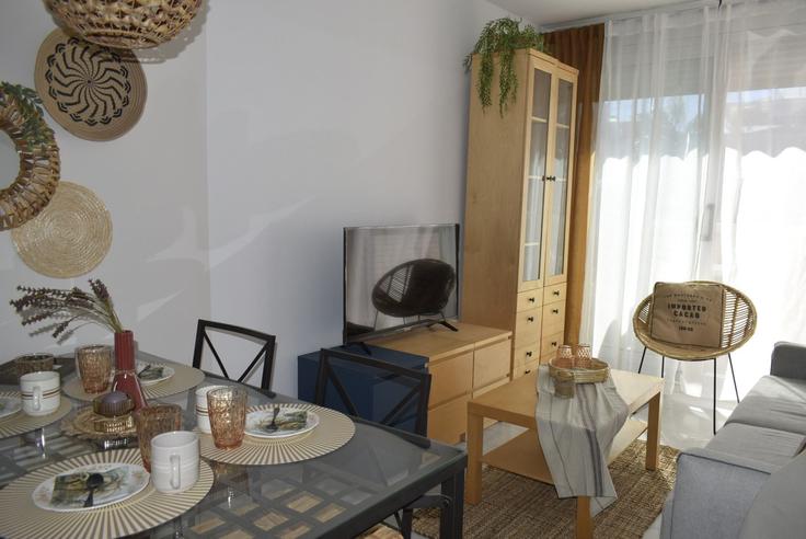Elegante sala de estar con mobiliario moderno en un apartamento en Building Carrer del Llavador - anacasa-inmobiliaria - 1332367 en Dénia, Dénia