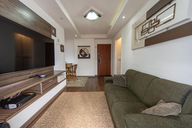Building Avenida Presidente Castelo Branco - anfitriao-prime - 1508851 adresindeki bir dairede modern mobilyalarla zarif bir şekilde tasarlanmış oturma odası Maracanã, Praia Grande Building Avenida Presidente Castelo Branco - anfitriao-prime - 1508851 adresindeki bir dairede modern mobilyalarla zarif bir şekilde tasarlanmış oturma odası Maracanã, Praia Grande