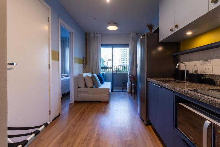 Água Branca, São Paulo에 위치한 Building Rua Airosa Galvão - anfitriao-prime - 1521709 유닛의 세련된 인테리어가 돋보이는 거실
