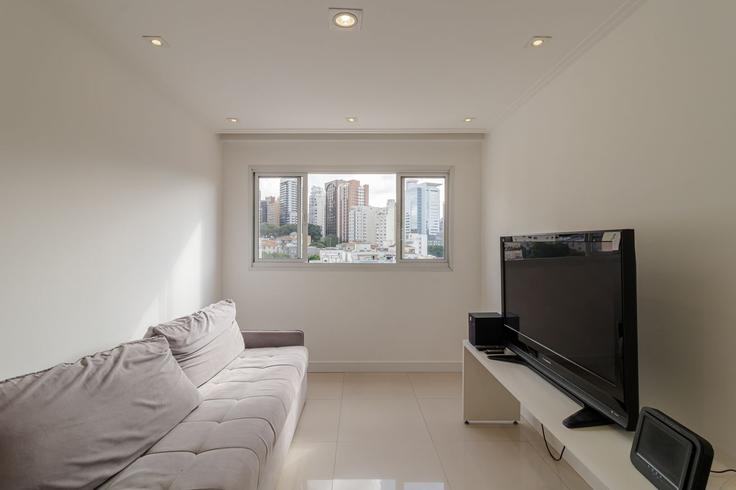 Sala de estar elegantemente projetada com móveis modernos em um apartamento no Building Rua Almirante Marques de Leão - anfitriao-prime - 1543003 em Morro dos Ingleses, São Paulo Sala de estar elegantemente projetada com móveis modernos em um apartamento no Building Rua Almirante Marques de Leão - anfitriao-prime - 1543003 em Morro dos Ingleses, São Paulo