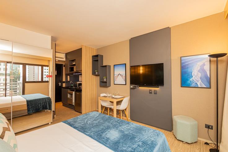 Barueri Alphaville Residencial UmのBuilding Alameda Portugal - anora-spaces - 1327462のアパートメントにある、モダンな家具を備えたエレガントなデザインのリビングルーム