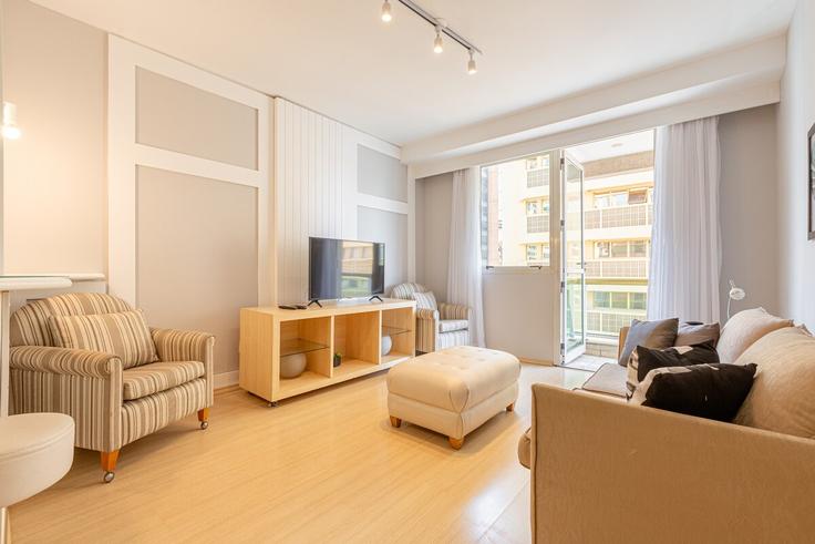 Alphaville Industrial, Barueri에 위치한 Building Avenida Cauaxi - anora-spaces - 1327487 아파트의 세련된 인테리어가 돋보이는 거실 Alphaville Industrial, Barueri에 위치한 Building Avenida Cauaxi - anora-spaces - 1327487 아파트의 세련된 인테리어가 돋보이는 거실