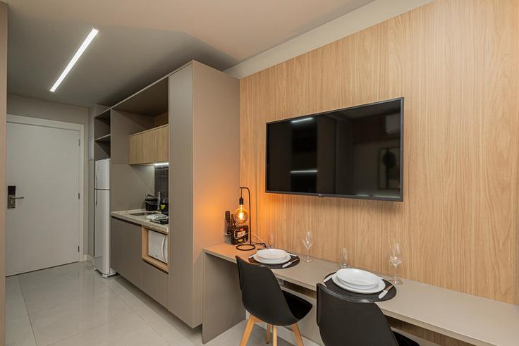 São Paulo PerdizesのBuilding Avenida Sumaré - anora-spaces - 1542698のアパートメントにある、モダンな家具を備えたエレガントなデザインのリビングルーム