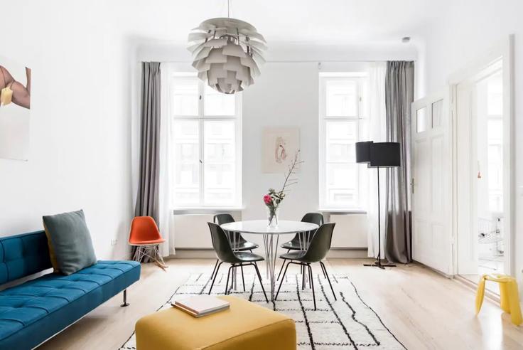 Berlin, Berlin에 위치한 Building Am Zirkus - arbiogroup - 1045913 - BER 아파트의 세련된 인테리어가 돋보이는 거실
