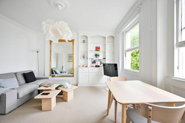 Building Stanhope Gardens - argyl-group - 1603883 adresindeki bir dairede modern mobilyalarla zarif bir şekilde tasarlanmış oturma odası Royal Borough of Kensington and Chelsea, London