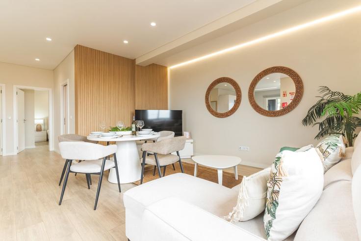 Building Estrada de São Lourenço - atlantic-holiday - 1559552 adresindeki bir dairede modern mobilyalarla zarif bir şekilde tasarlanmış oturma odası Caniçal, Caniçal