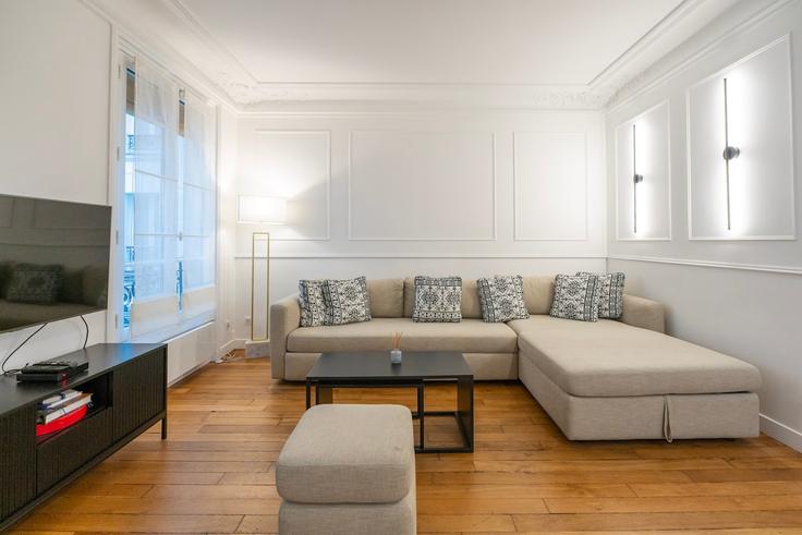 Elegant gestaltetes Wohnzimmer mit moderner Einrichtung in einer Wohnung im Building Rue des Volontaires - aurora-conciergerie - 1513229 in 15th arrondissement, Paris Elegant gestaltetes Wohnzimmer mit moderner Einrichtung in einer Wohnung im Building Rue des Volontaires - aurora-conciergerie - 1513229 in 15th arrondissement, Paris