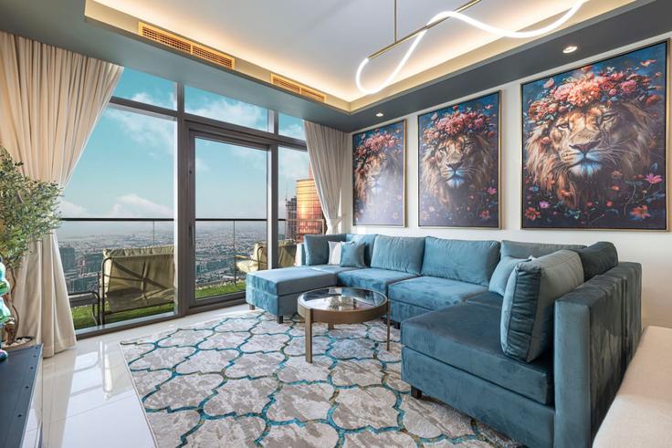 Business Bay, Dubai에 위치한 Building Al Mustaqbal Street - aurora - 1499280 유닛의 세련된 인테리어가 돋보이는 거실 Business Bay, Dubai에 위치한 Building Al Mustaqbal Street - aurora - 1499280 유닛의 세련된 인테리어가 돋보이는 거실
