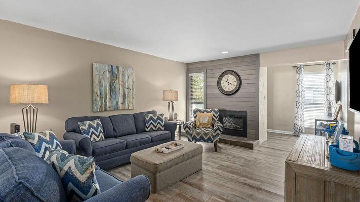 Salle de séjour élégante avec mobilier moderne dans un appartement à Building Southfields Road - avantstay - 1399948 à Laguna Beach, Laguna Beach Salle de séjour élégante avec mobilier moderne dans un appartement à Building Southfields Road - avantstay - 1399948 à Laguna Beach, Laguna Beach