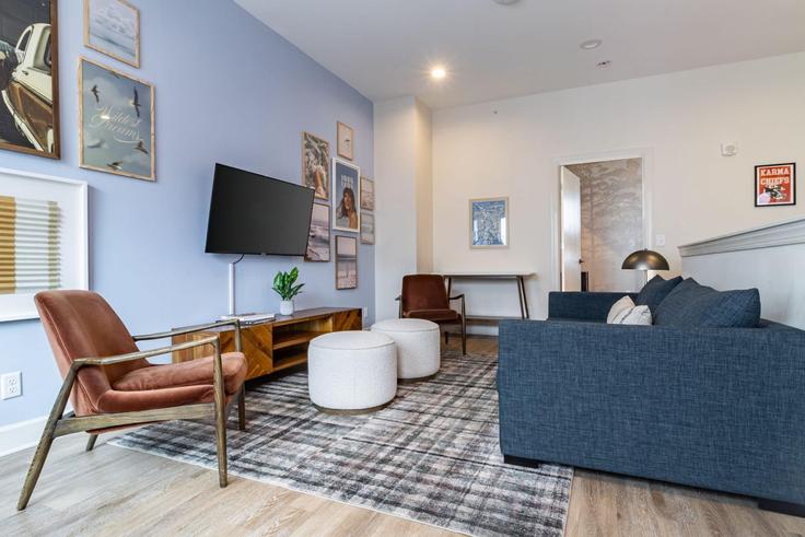 Nashville, Nashville에 위치한 Building Jefferson Street - avantstay - 1026926 - BNA 아파트의 세련된 인테리어가 돋보이는 거실