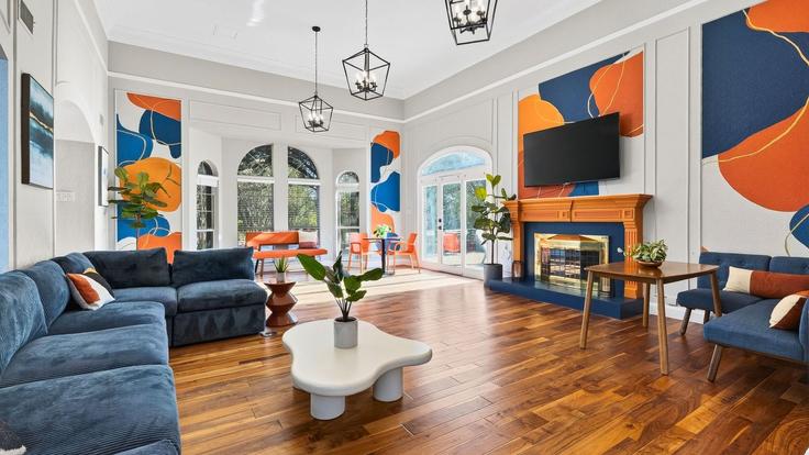 Austin AustinのBuilding Turkey Creek Drive - avantstay - 1624507のアパートメントにある、モダンな家具を備えたエレガントなデザインのリビングルーム Austin AustinのBuilding Turkey Creek Drive - avantstay - 1624507のアパートメントにある、モダンな家具を備えたエレガントなデザインのリビングルーム