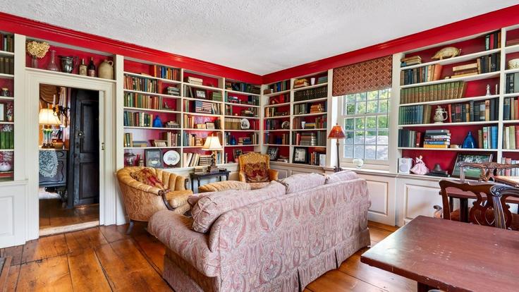Elegant gestaltetes Wohnzimmer mit moderner Einrichtung in einer Wohnung im Building East Duncan Hill Road - avantstay - 1646824 in Dover Plains, Dover Plains Elegant gestaltetes Wohnzimmer mit moderner Einrichtung in einer Wohnung im Building East Duncan Hill Road - avantstay - 1646824 in Dover Plains, Dover Plains