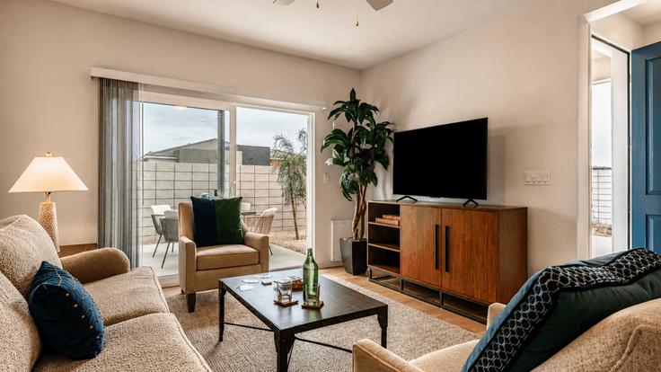 Building Monroe Street - avantstay - 1471780 adresindeki bir dairede modern mobilyalarla zarif bir şekilde tasarlanmış oturma odası Vista Santa Rosa, Vista Santa Rosa Building Monroe Street - avantstay - 1471780 adresindeki bir dairede modern mobilyalarla zarif bir şekilde tasarlanmış oturma odası Vista Santa Rosa, Vista Santa Rosa