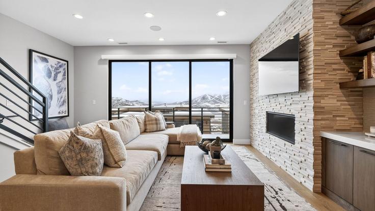 Elegante sala de estar con mobiliario moderno en un apartamento en Building North Apex Way - avantstay - 1495769 en Hideout, Hideout Elegante sala de estar con mobiliario moderno en un apartamento en Building North Apex Way - avantstay - 1495769 en Hideout, Hideout