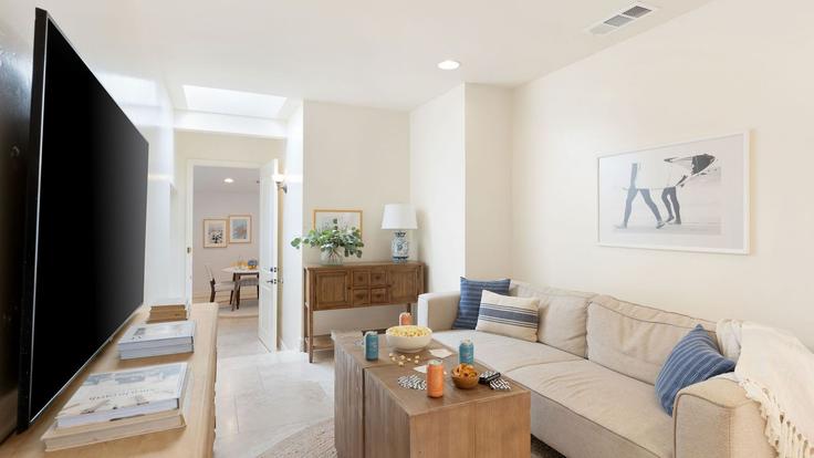 Salle de séjour élégante avec mobilier moderne dans un appartement à Building Ocean Front Walk - avantstay - 1028126 - SAN à San Diego, San Diego Salle de séjour élégante avec mobilier moderne dans un appartement à Building Ocean Front Walk - avantstay - 1028126 - SAN à San Diego, San Diego