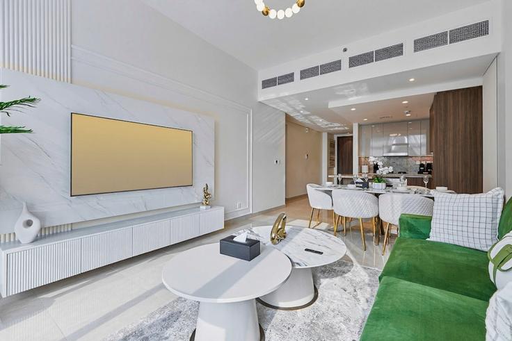 Sala de estar elegantemente projetada com móveis modernos em um apartamento no Building Burj Khalifa Boulevard - b-n-b-holiday-homes-rental-llc - 1324934 em Burj Khalifa, Dubai