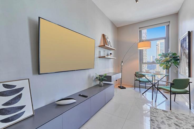 Salle de séjour élégante avec mobilier moderne dans un appartement à Building Burj Khalifa Boulevard - b-n-b-holiday-homes-rental-llc - 1253257 à Burj Khalifa, Dubai