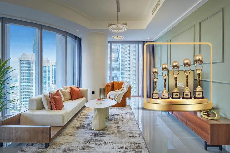 Dubai Marina, Dubai 소재 Building Al Mamsha Street - b-n-b-holiday-homes-rental-llc - 1358381 유닛에 마련된, 현대적인 가구로 꾸며진 우아한 디자인의 거실