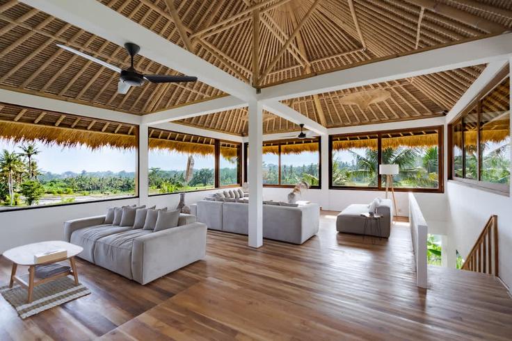 Elegante sala de estar con mobiliario moderno en un apartamento en Building F7JQ+HHW - balisuperhost - 1522766 en Blahbatuh, Gianyar Regency Elegante sala de estar con mobiliario moderno en un apartamento en Building F7JQ+HHW - balisuperhost - 1522766 en Blahbatuh, Gianyar Regency