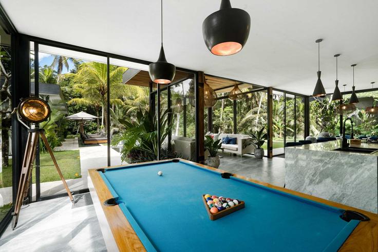 Ubud, Ubud에 위치한 Building Jalan Subak Sok Wayah - balisuperhost - 1522524 유닛의 세련된 인테리어가 돋보이는 거실