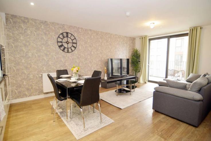 Building Bramwell Way - balloon-bnb - 1364176 adresindeki bir dairede modern mobilyalarla zarif bir şekilde tasarlanmış oturma odası London Borough of Newham, London